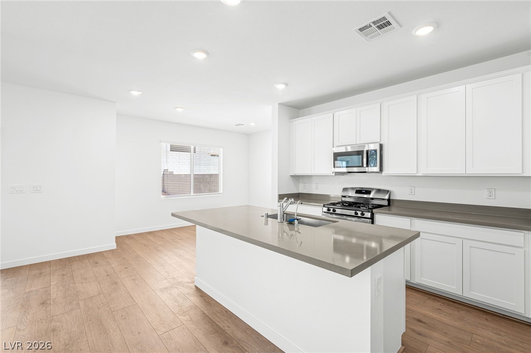 8382 Caldera Hills Avenue Las Vegas NV 89147