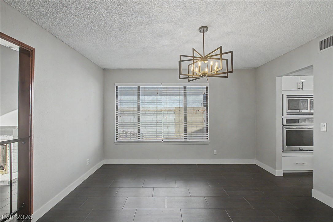 1884 Roxbury Lane Las Vegas NV 89119