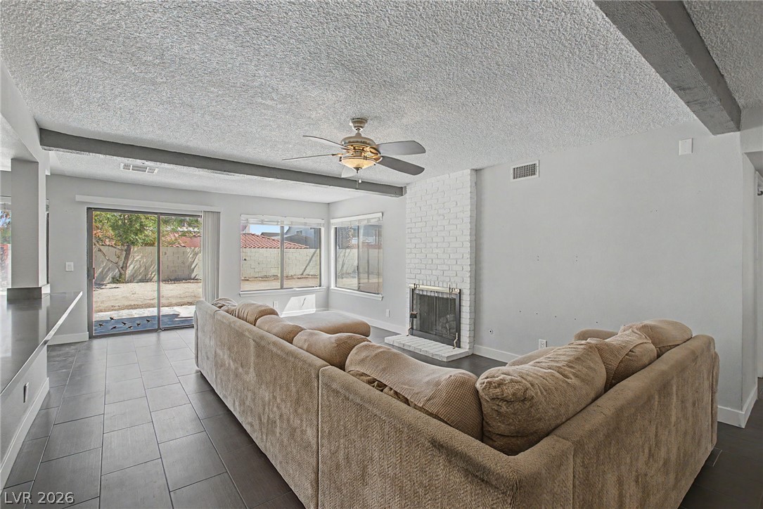 1884 Roxbury Lane Las Vegas NV 89119