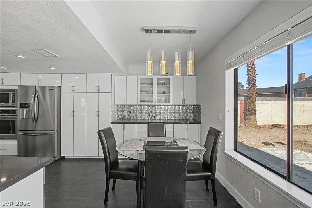 1884 Roxbury Lane Las Vegas NV 89119