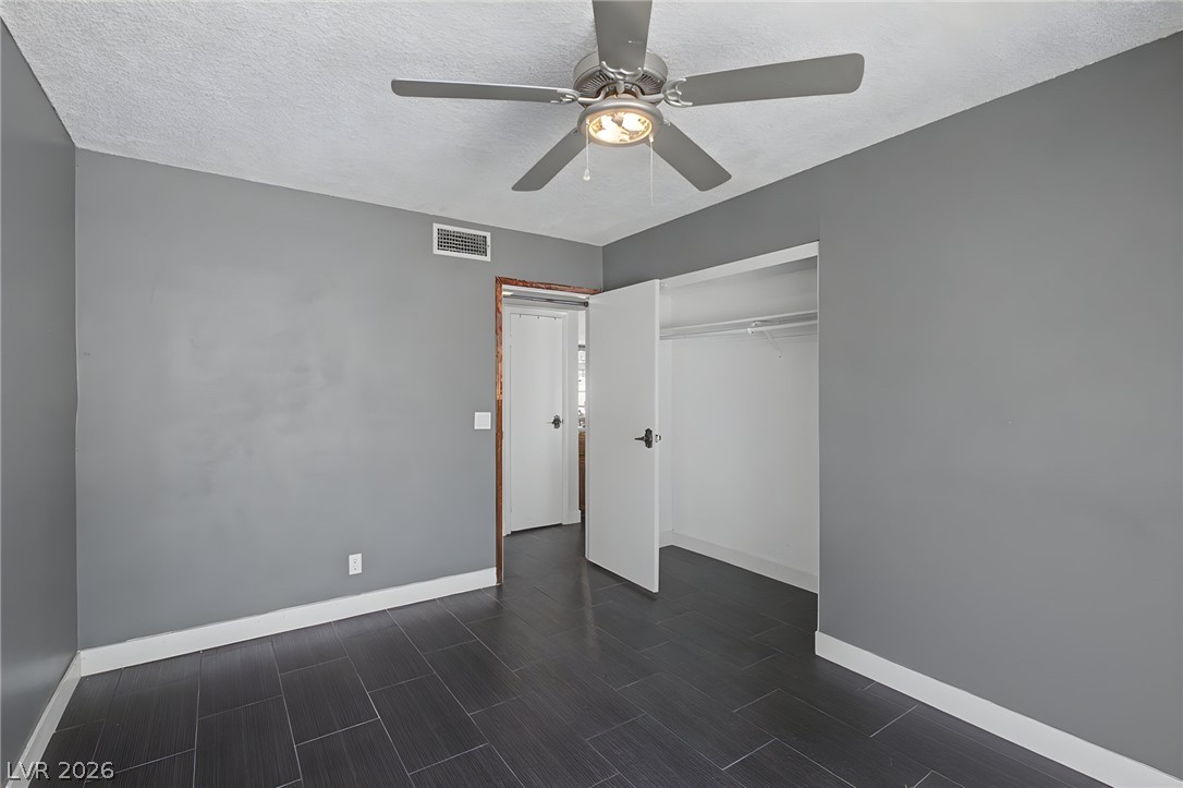 1884 Roxbury Lane Las Vegas NV 89119