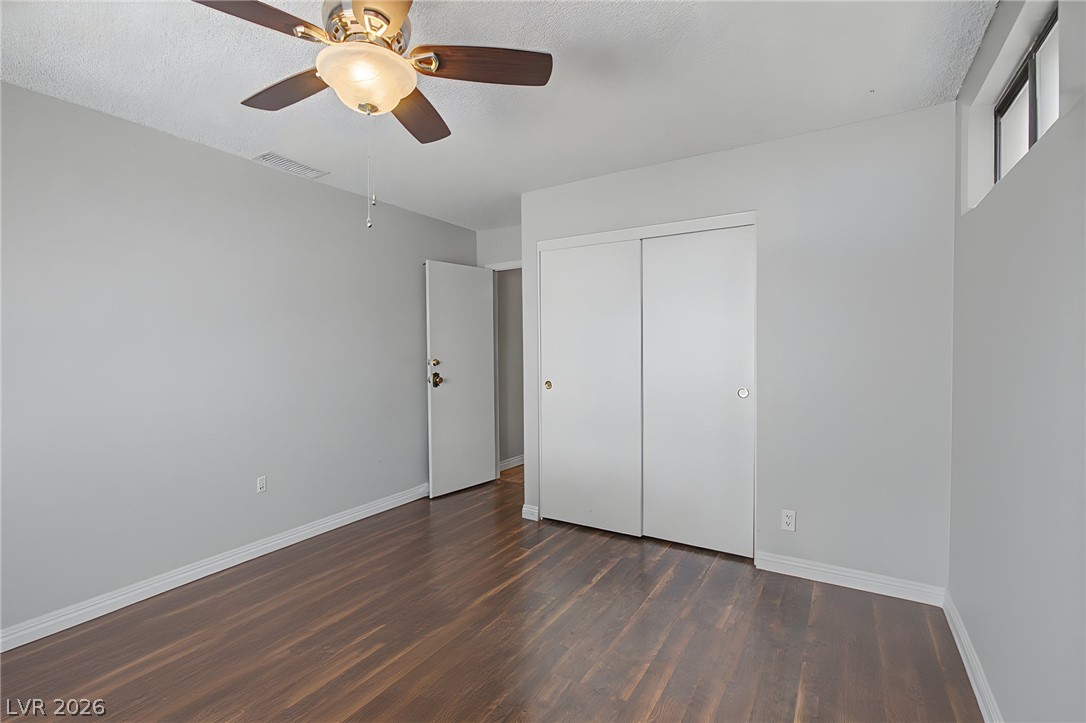 1884 Roxbury Lane Las Vegas NV 89119