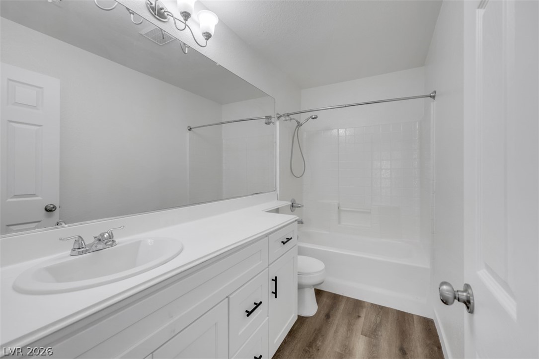 8633 Majestic Pine Avenue Las Vegas NV 89143