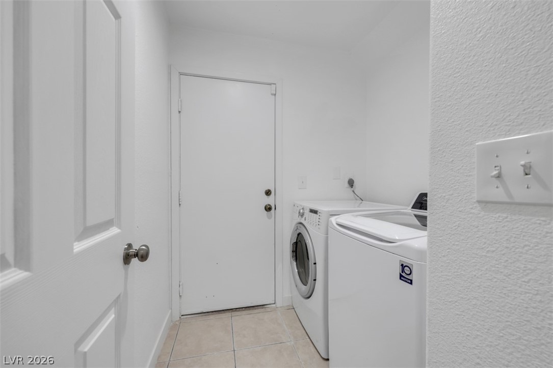 8633 Majestic Pine Avenue Las Vegas NV 89143