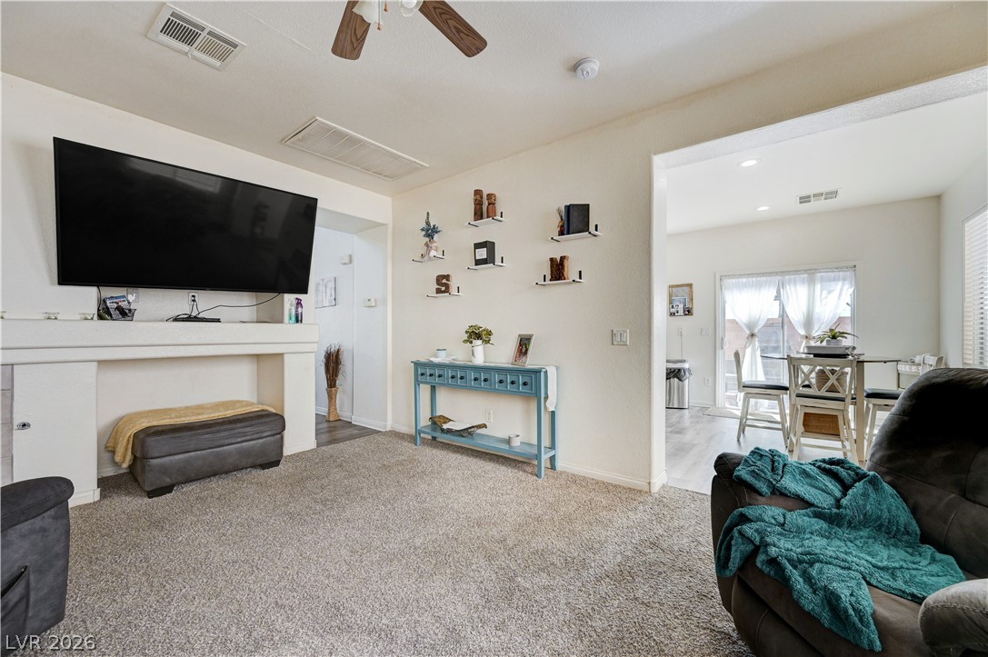 6105 Glenborough Street Las Vegas NV 89115