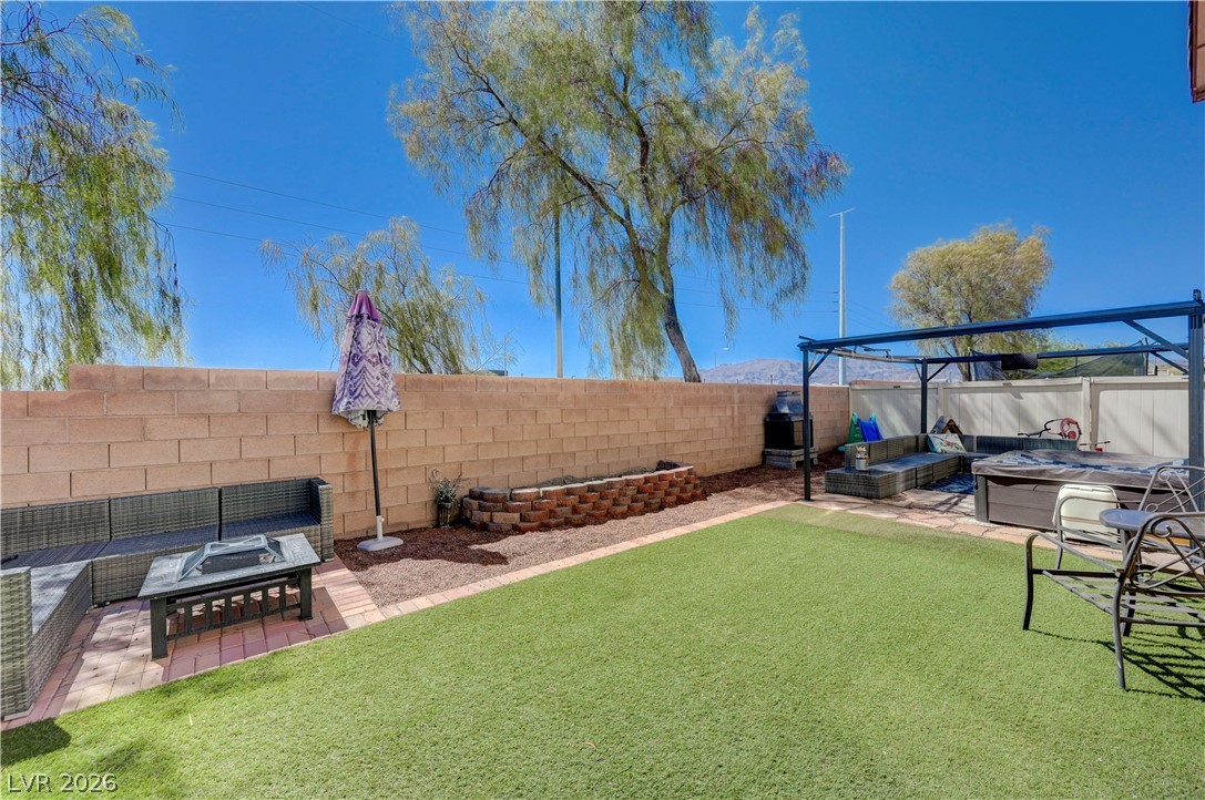6105 Glenborough Street Las Vegas NV 89115