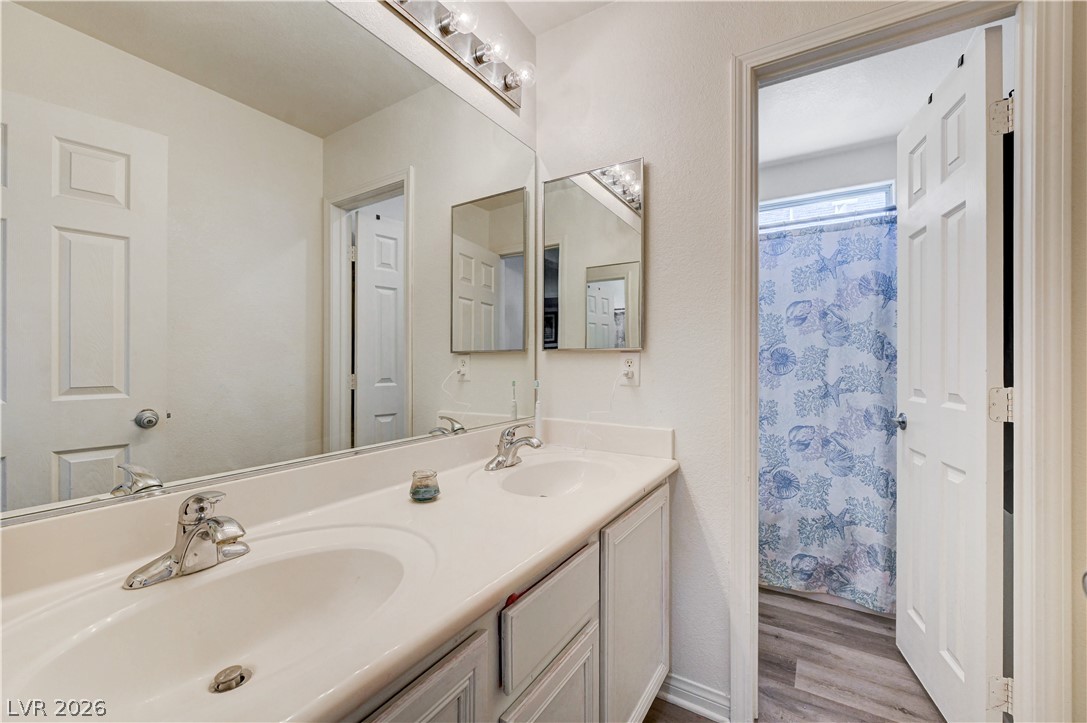 6105 Glenborough Street Las Vegas NV 89115