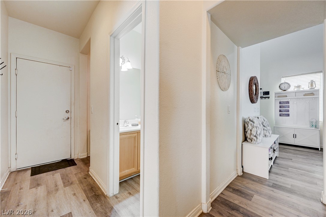 6105 Glenborough Street Las Vegas NV 89115
