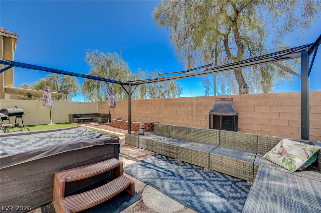 6105 Glenborough Street Las Vegas NV 89115