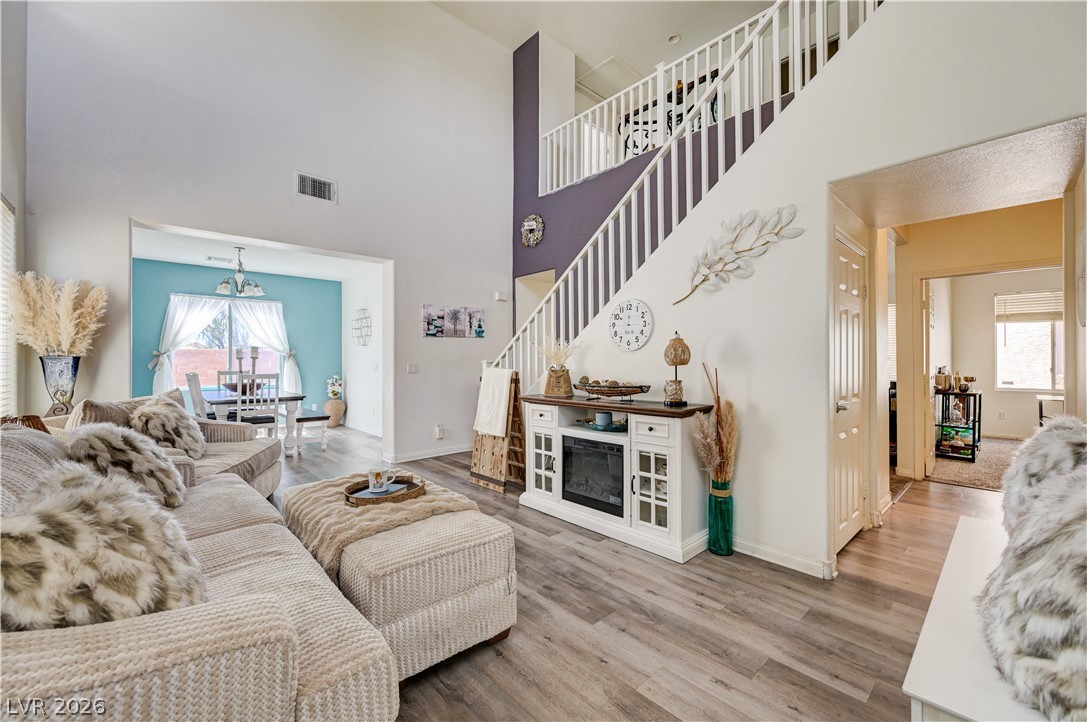 6105 Glenborough Street Las Vegas NV 89115