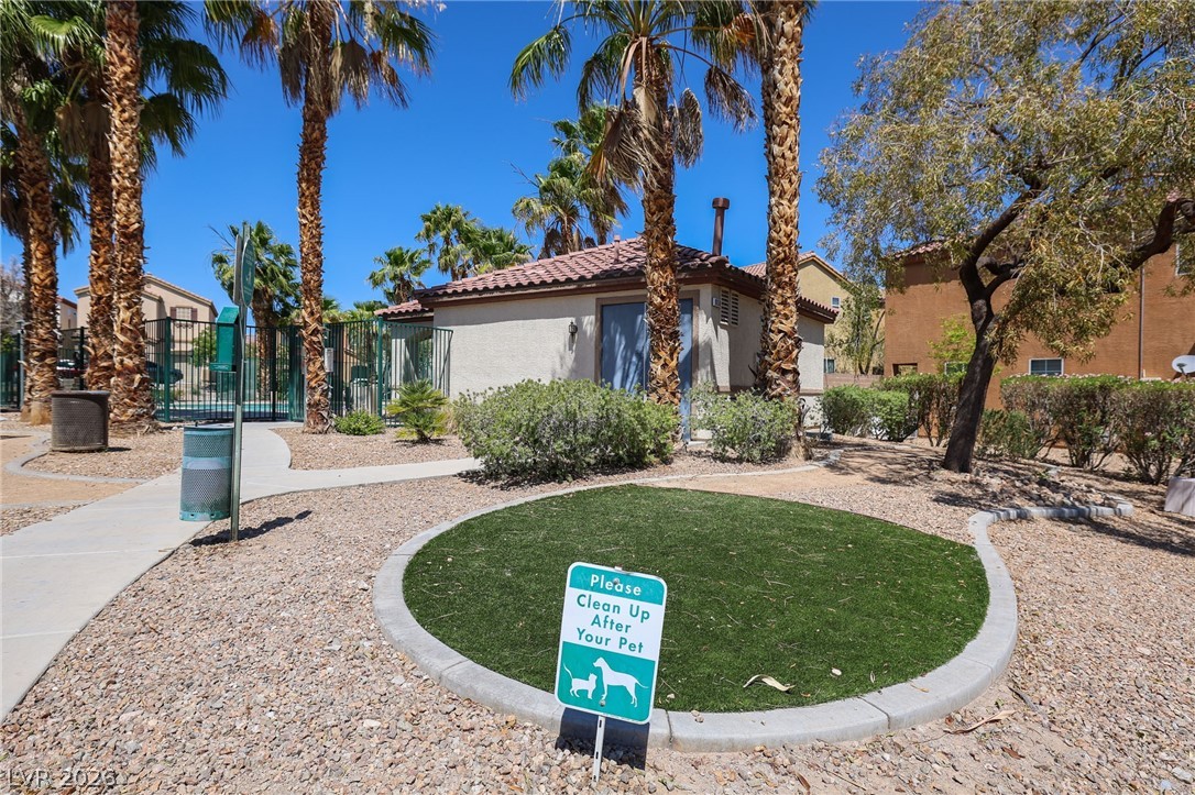 8151 Amy Springs Street Las Vegas NV 89113