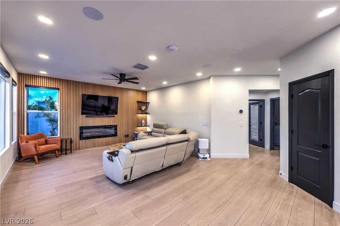 8432 Paseo Vista Drive Las Vegas NV 89128