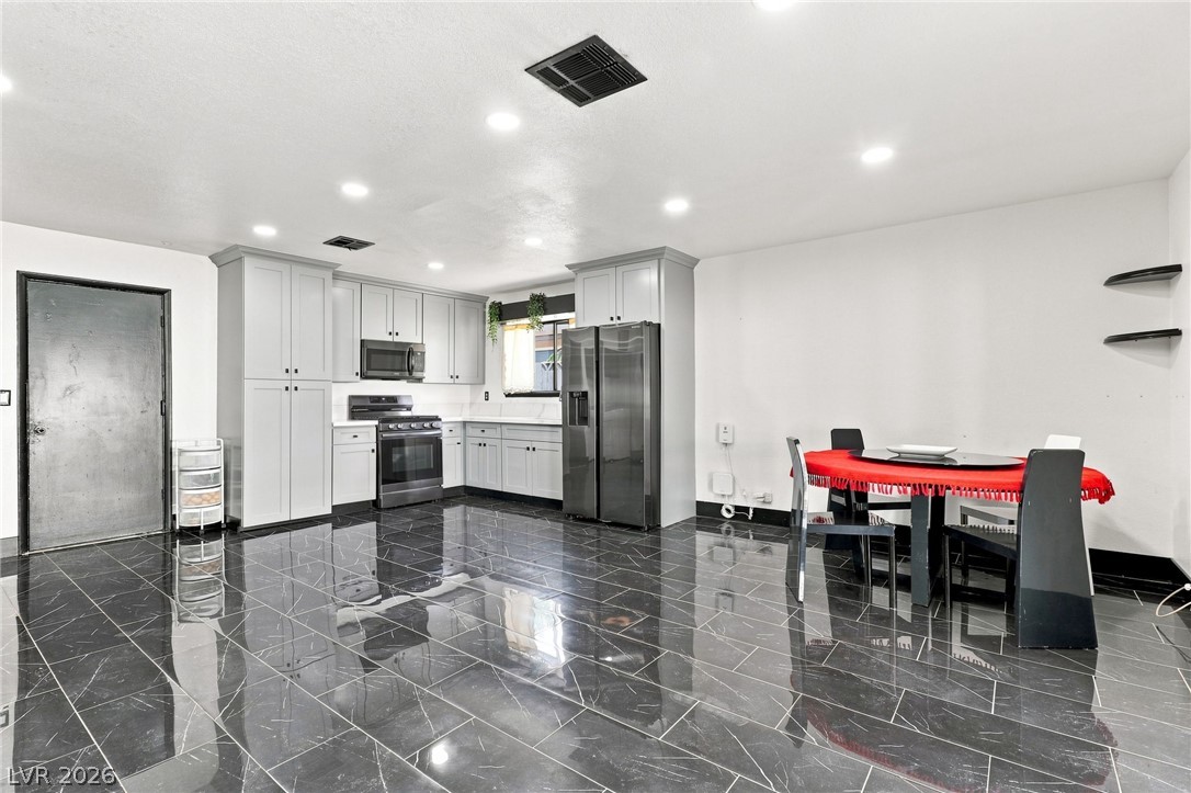 738 Straight Street Las Vegas NV 89110