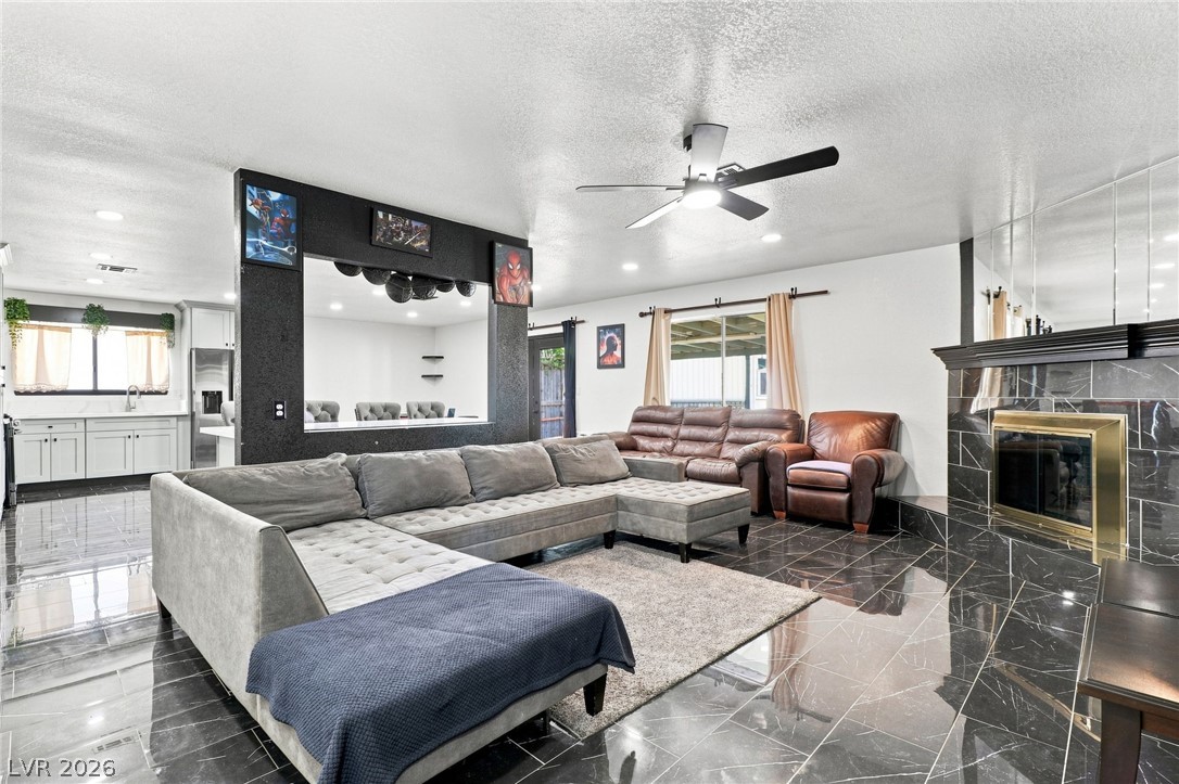 738 Straight Street Las Vegas NV 89110