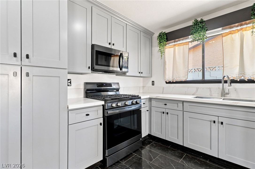 738 Straight Street Las Vegas NV 89110