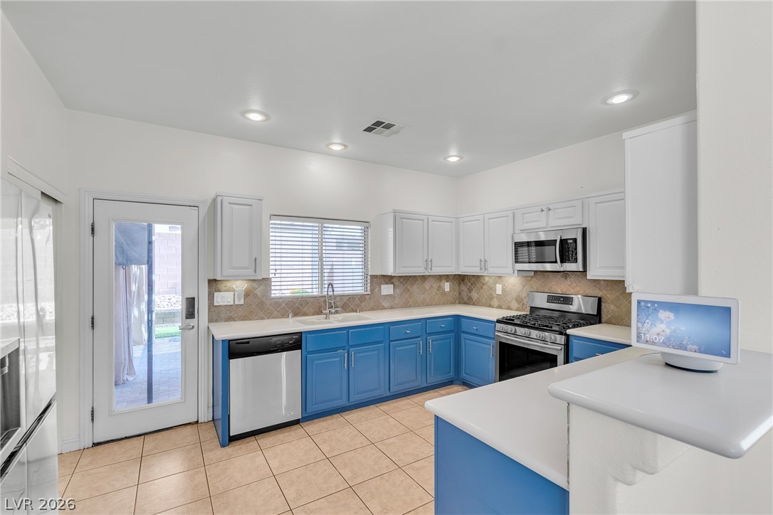8944 Snowtrack Avenue Las Vegas NV 89149