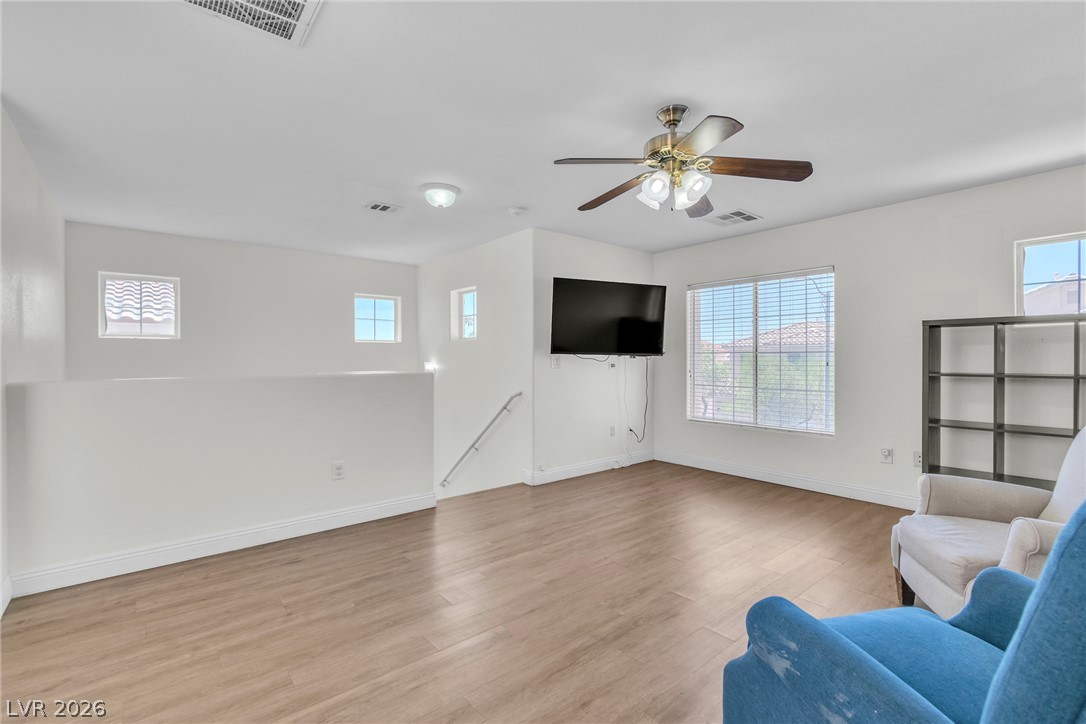 8944 Snowtrack Avenue Las Vegas NV 89149