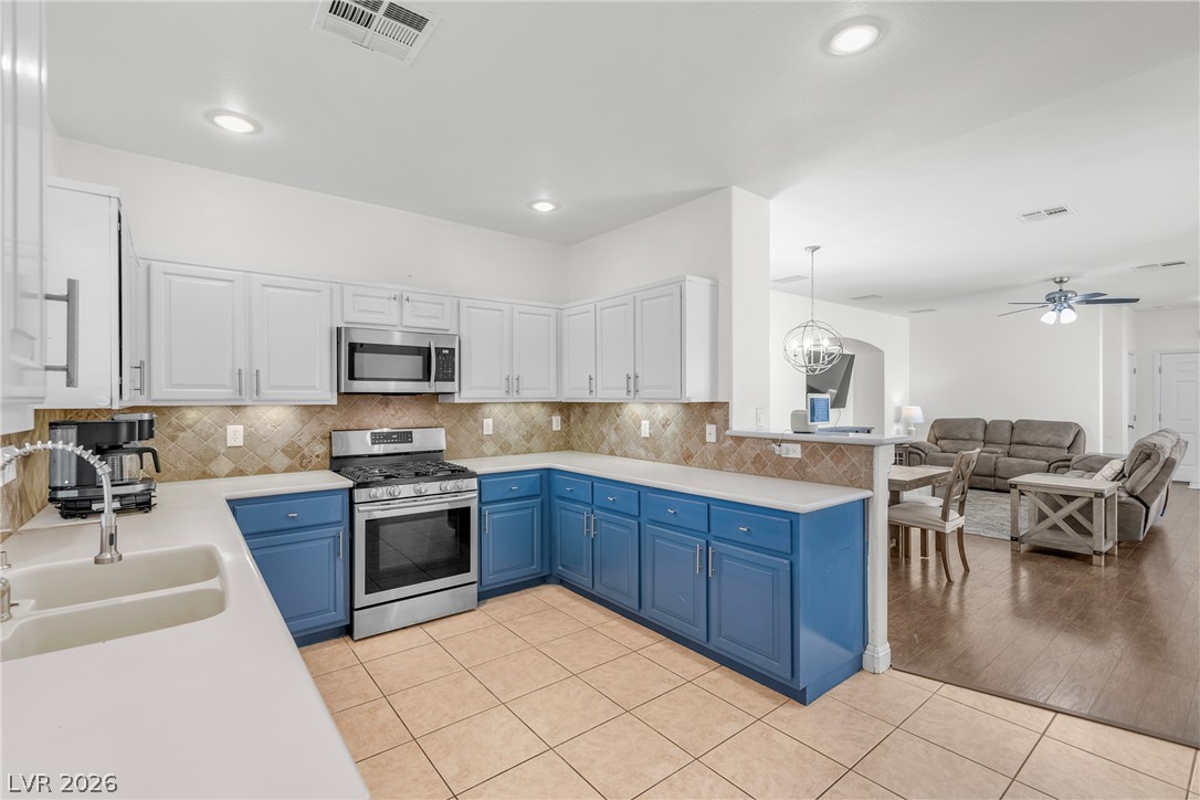 8944 Snowtrack Avenue Las Vegas NV 89149