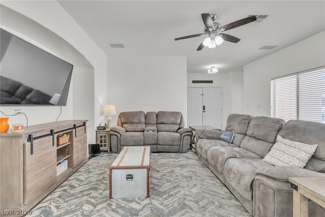 8944 Snowtrack Avenue Las Vegas NV 89149