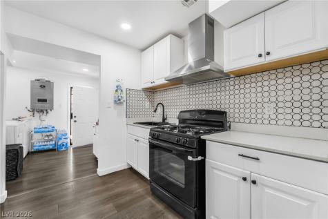 3934 Palos Verdes Street Las Vegas NV 89119
