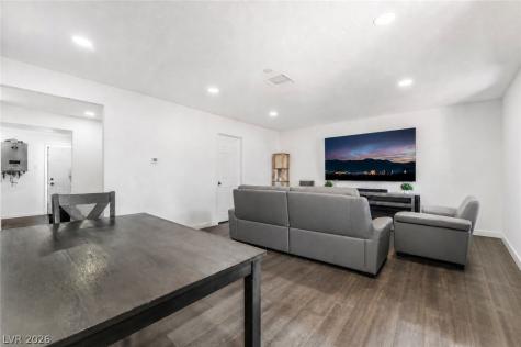 3934 Palos Verdes Street Las Vegas NV 89119