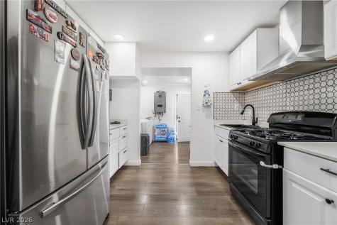 3934 Palos Verdes Street Las Vegas NV 89119
