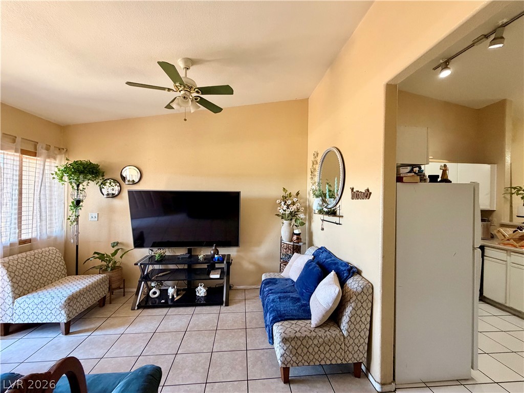 3881 Soda Springs Drive Las Vegas NV 89115