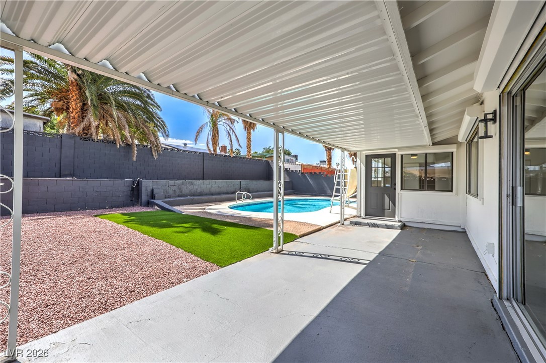 4277 Rimcrest Road Las Vegas NV 89121