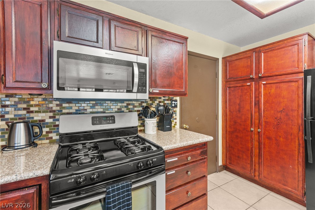 1731 Monte Alban Drive North Las Vegas NV 89031