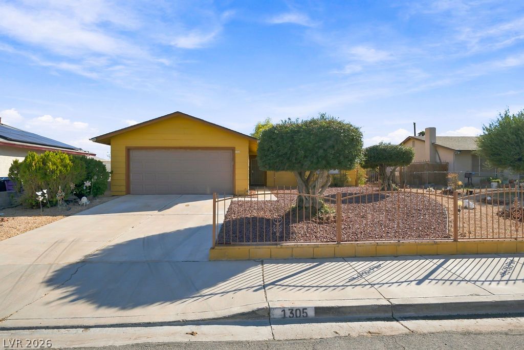 1305 Jackson Avenue Las Vegas NV 89106