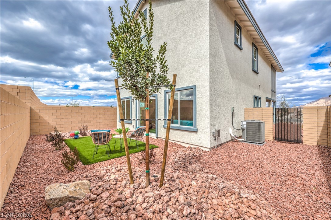 1206 Sun Parakeet Drive Henderson NV 89011