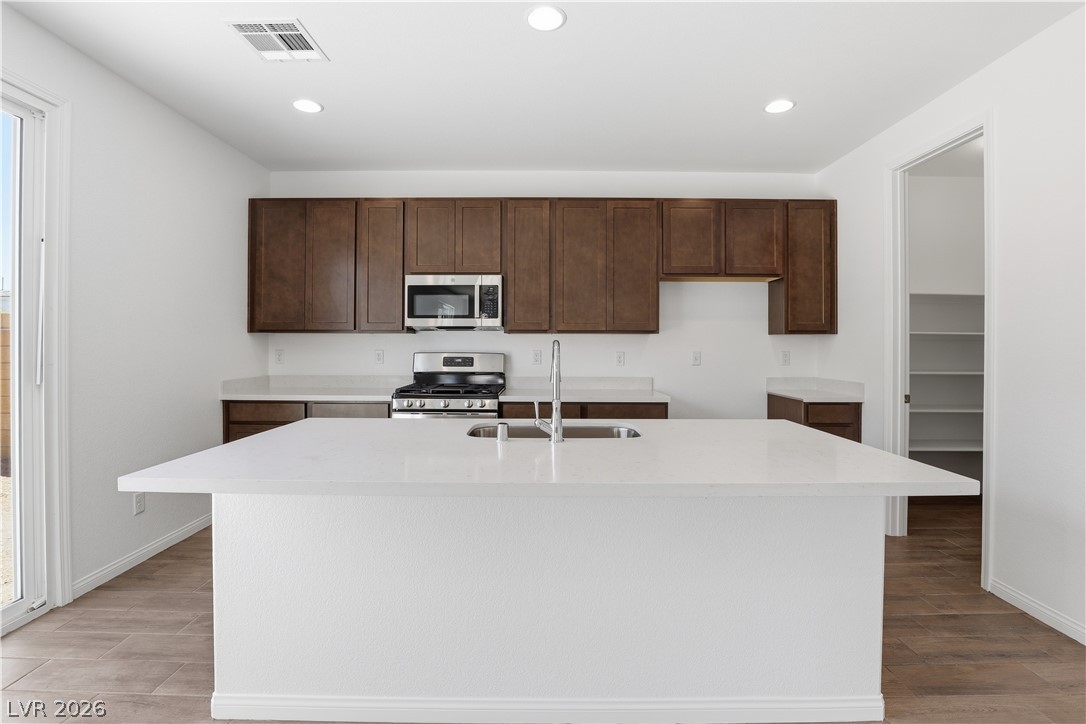 7468 Proctor Street Las Vegas NV 89120