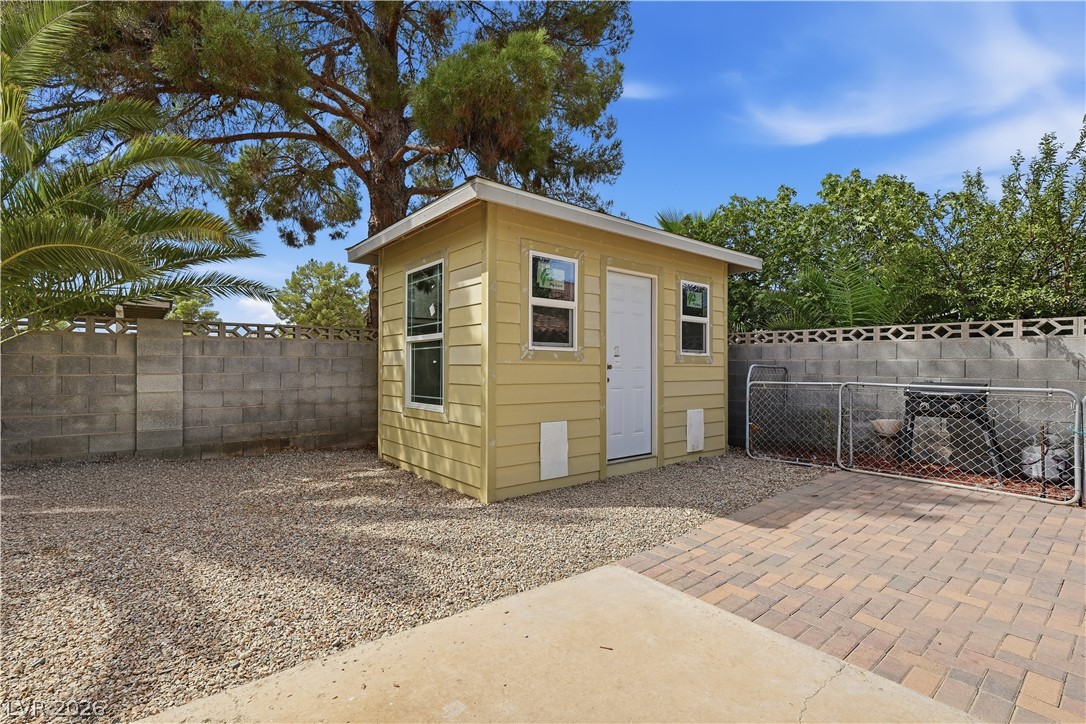 6436 Beechcrest Road Las Vegas NV 89108