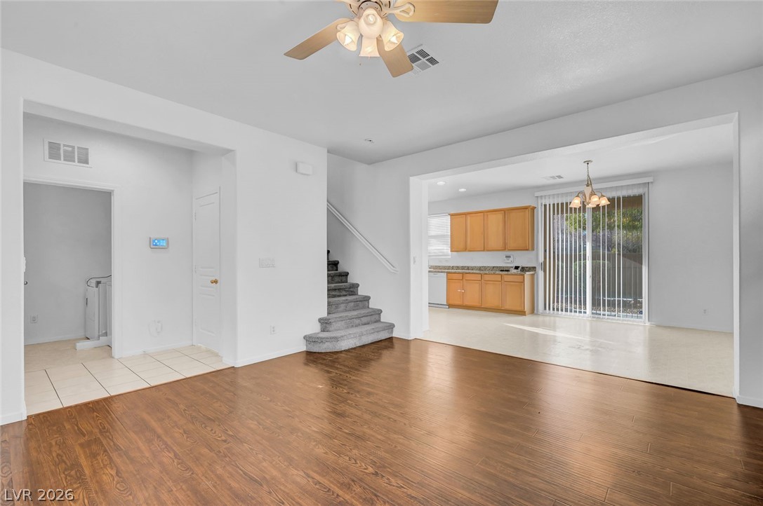 8803 Salvestrin Point Avenue Las Vegas NV 89148