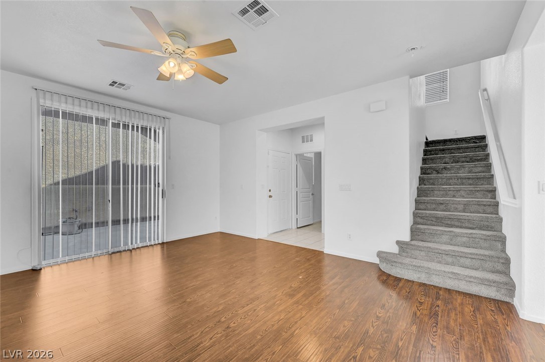 8803 Salvestrin Point Avenue Las Vegas NV 89148
