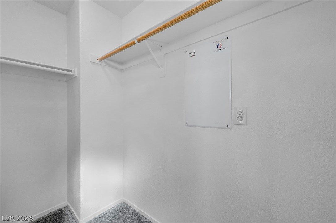 8803 Salvestrin Point Avenue Las Vegas NV 89148
