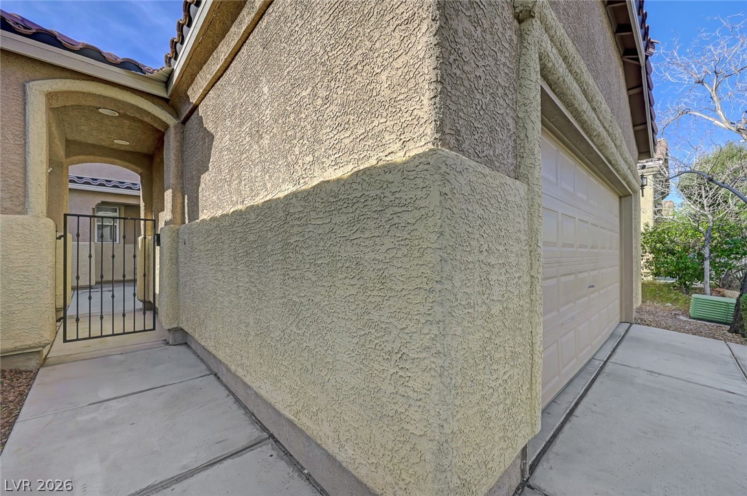 8803 Salvestrin Point Avenue Las Vegas NV 89148