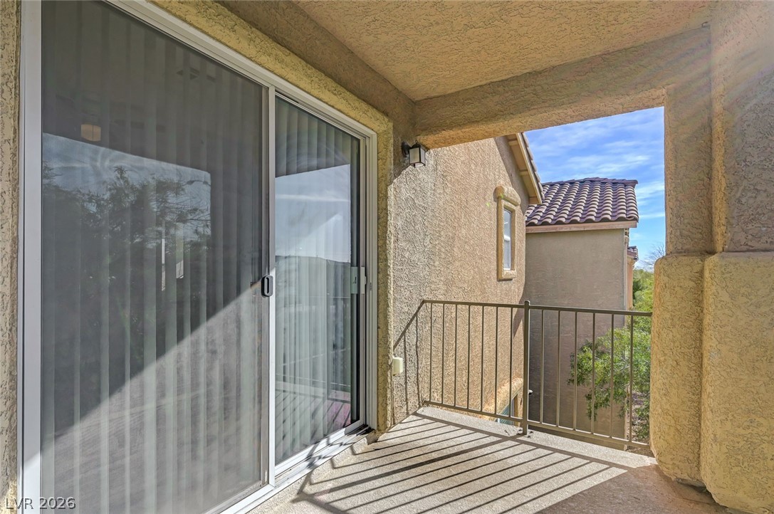 8803 Salvestrin Point Avenue Las Vegas NV 89148