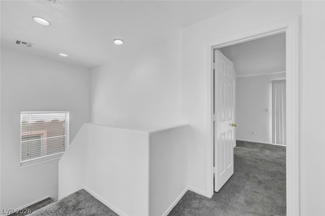 8803 Salvestrin Point Avenue Las Vegas NV 89148