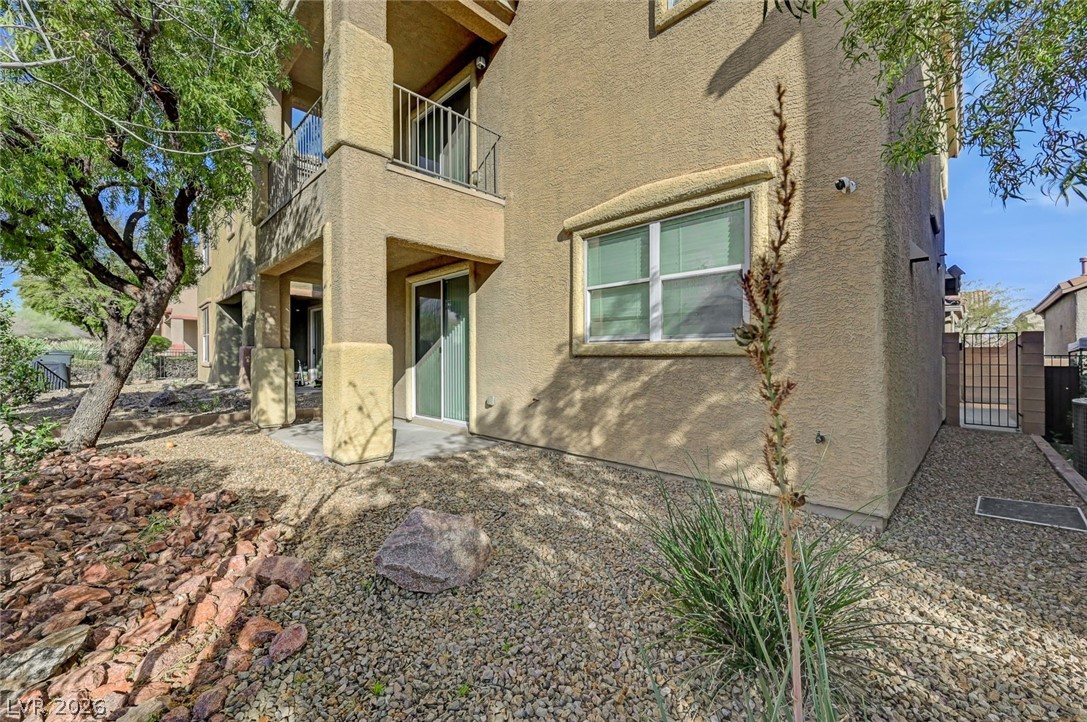8803 Salvestrin Point Avenue Las Vegas NV 89148