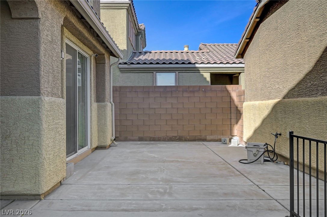 8803 Salvestrin Point Avenue Las Vegas NV 89148