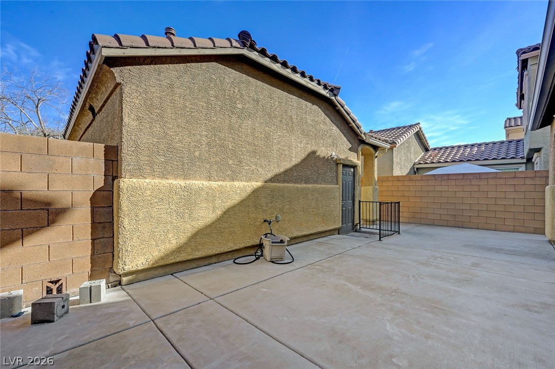 8803 Salvestrin Point Avenue Las Vegas NV 89148