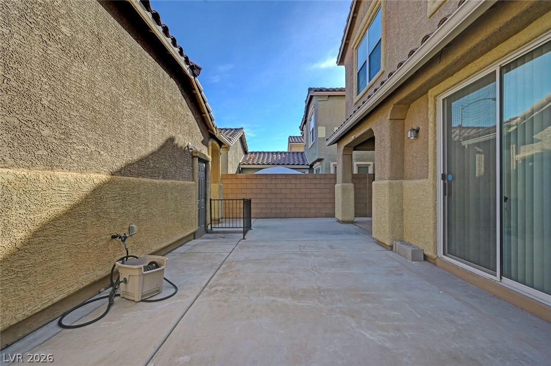 8803 Salvestrin Point Avenue Las Vegas NV 89148