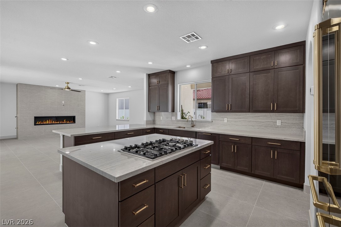 1504 Silver Oaks Street Las Vegas NV 89117