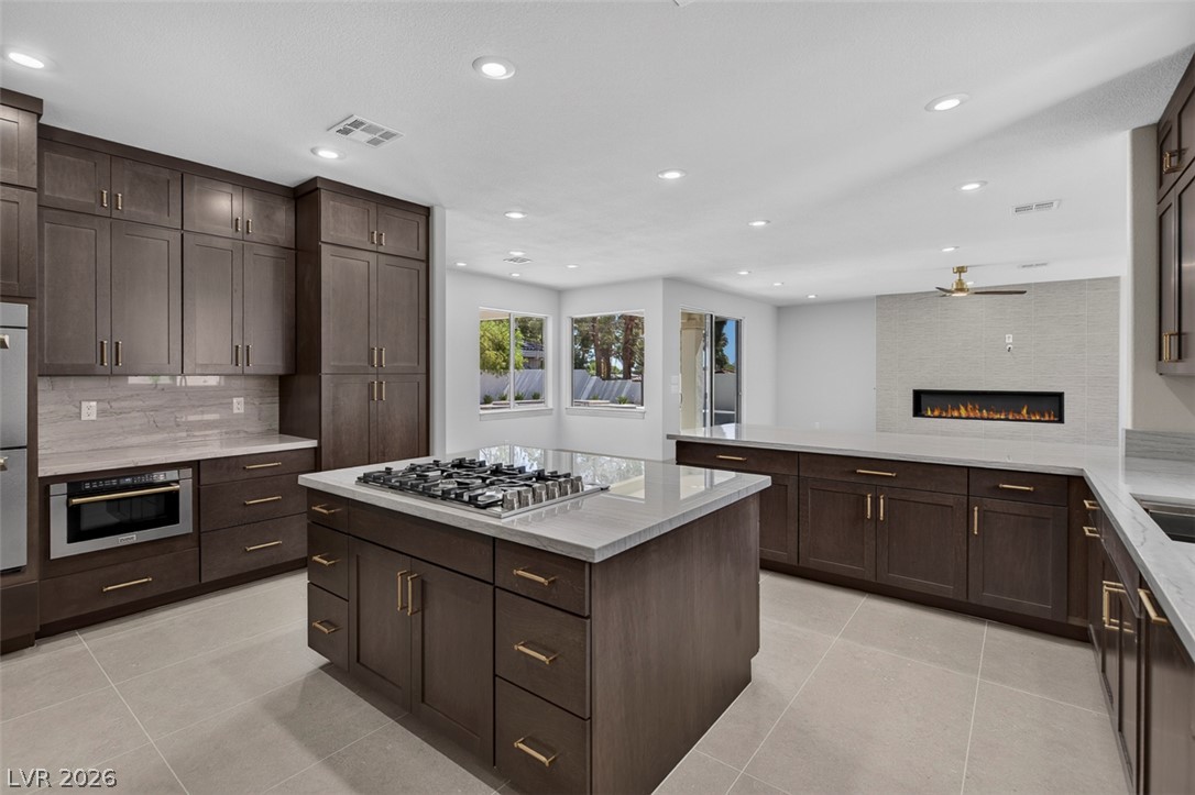 1504 Silver Oaks Street Las Vegas NV 89117
