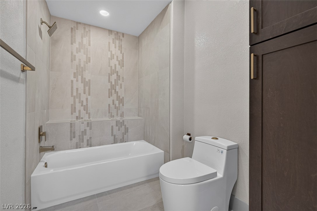 1504 Silver Oaks Street Las Vegas NV 89117
