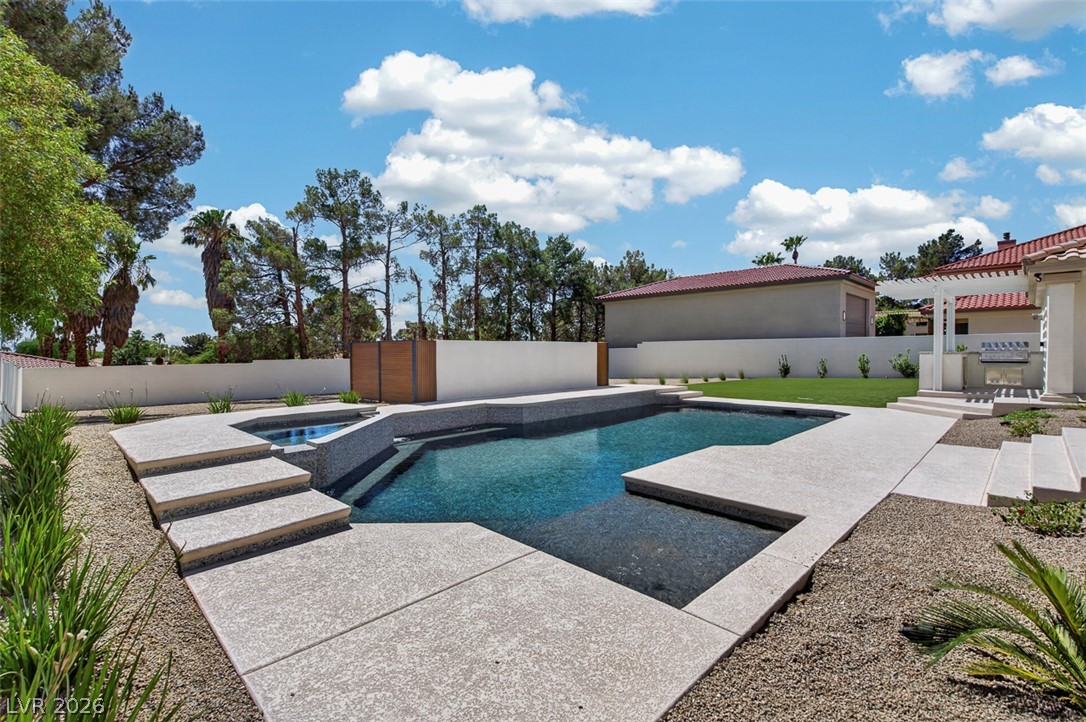 1504 Silver Oaks Street Las Vegas NV 89117