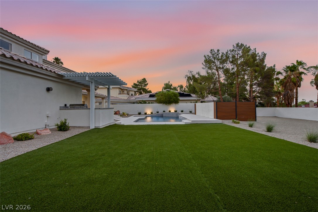 1504 Silver Oaks Street Las Vegas NV 89117