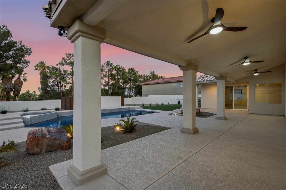 1504 Silver Oaks Street Las Vegas NV 89117
