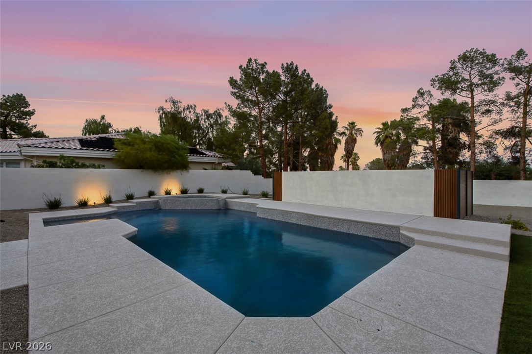 1504 Silver Oaks Street Las Vegas NV 89117